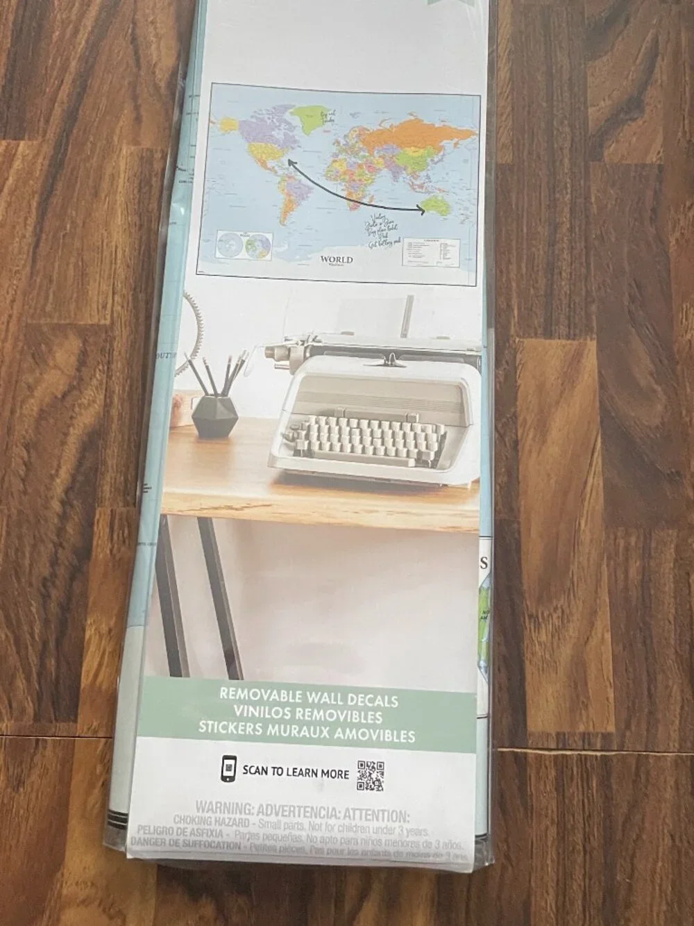 RoomMates Dry Erase Map Of The World Peel and Stick Giant Wall Decal-NWT